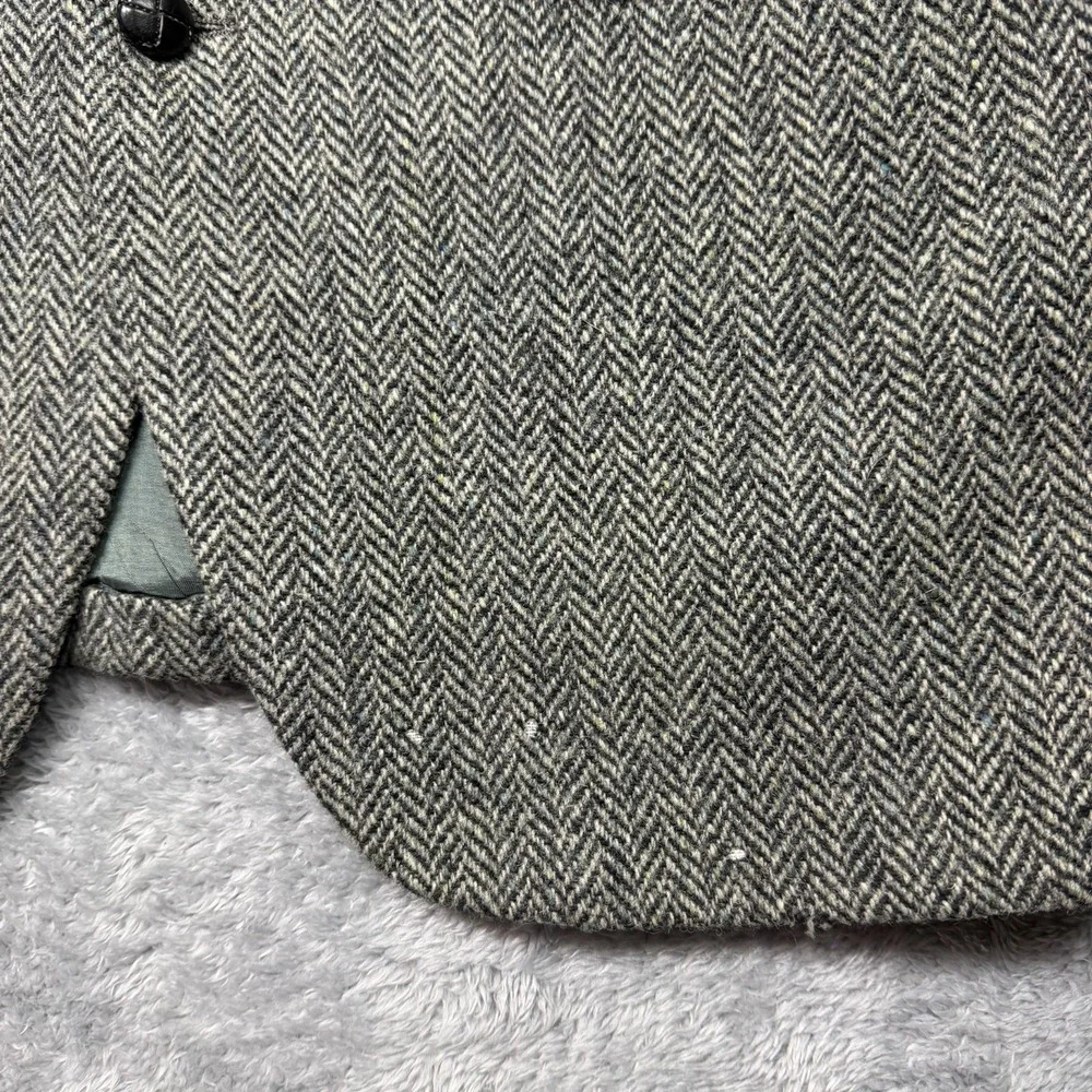 Harris Tweed Blazer Jacket Mens 42L Gray Herringbone Scottish‎ Wool Classic Fit